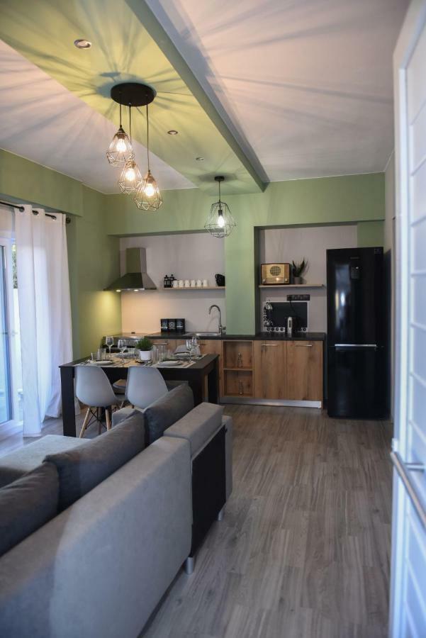 Dioni Lux Appartement Agios Nikolaos Buitenkant foto